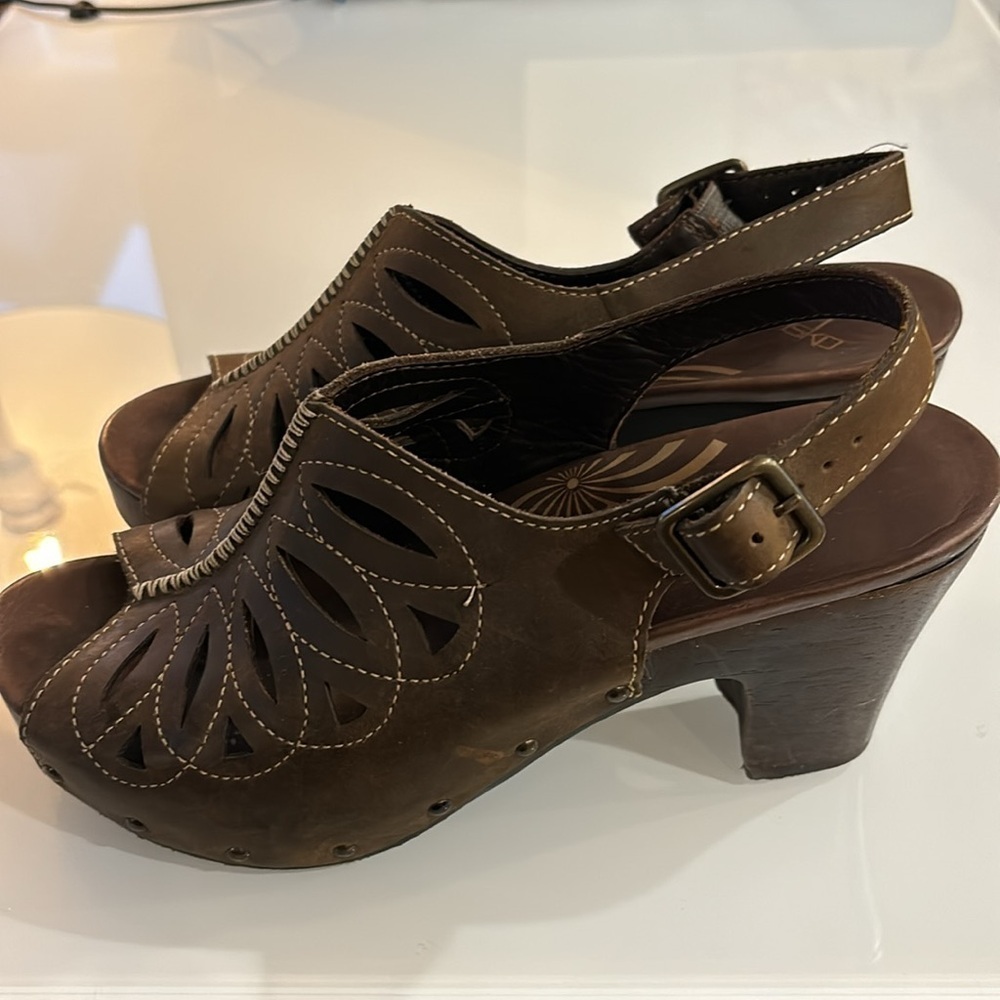 Dansko Rowena Leather Clog Sandals - size 40 - Picture 1 of 6